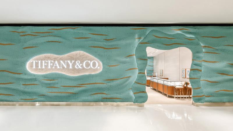 Tiffany & Co превратила временный магазин в плетёный арт-объект